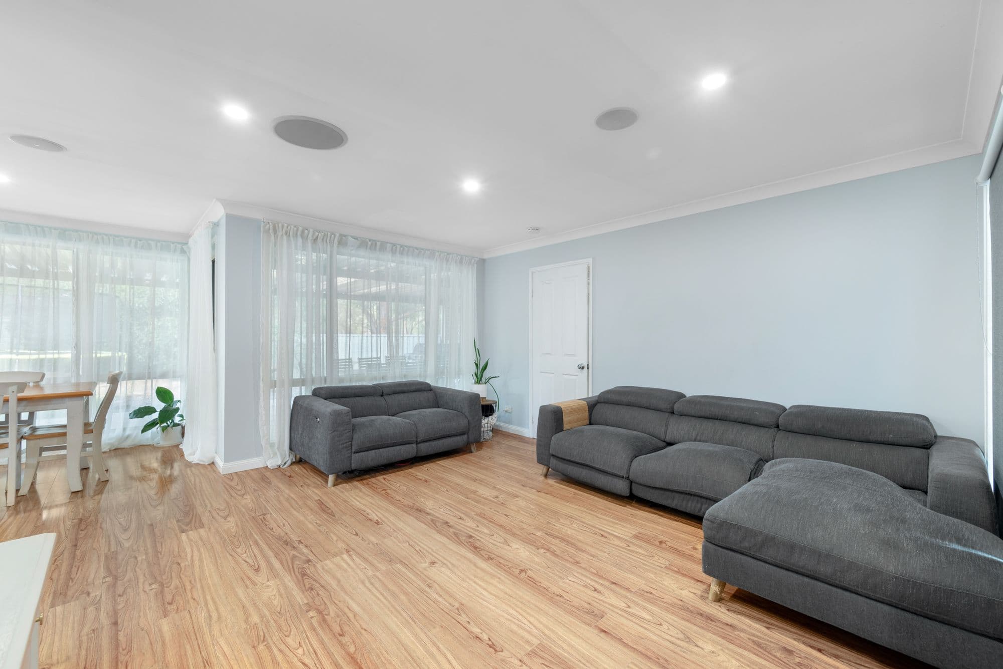 38 Ballybunnion Terrace, Glenmore Park NSW 2745, Glenmore Park - Thumbnail 3