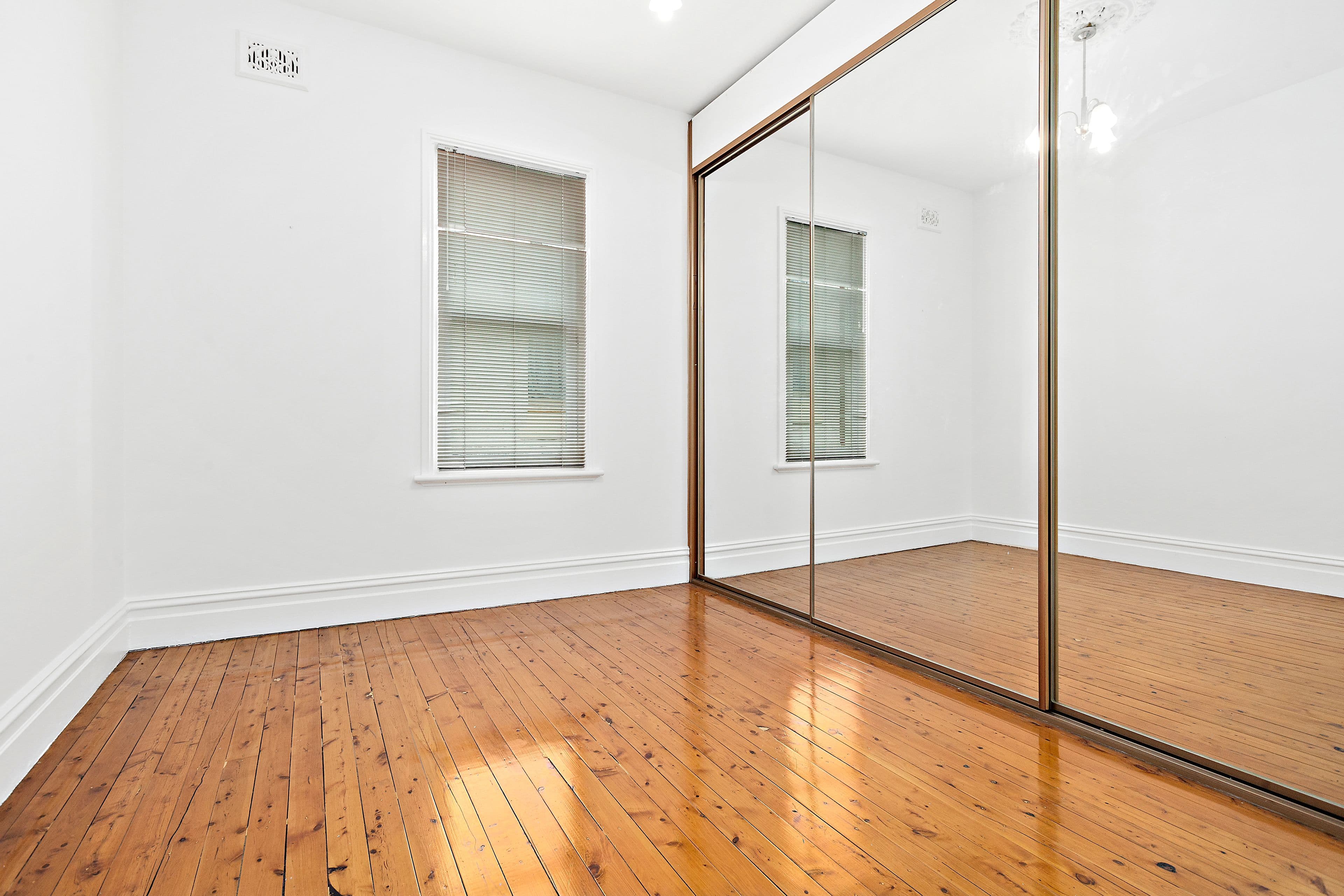 120 Harrow Road, Bexley - Thumbnail 5