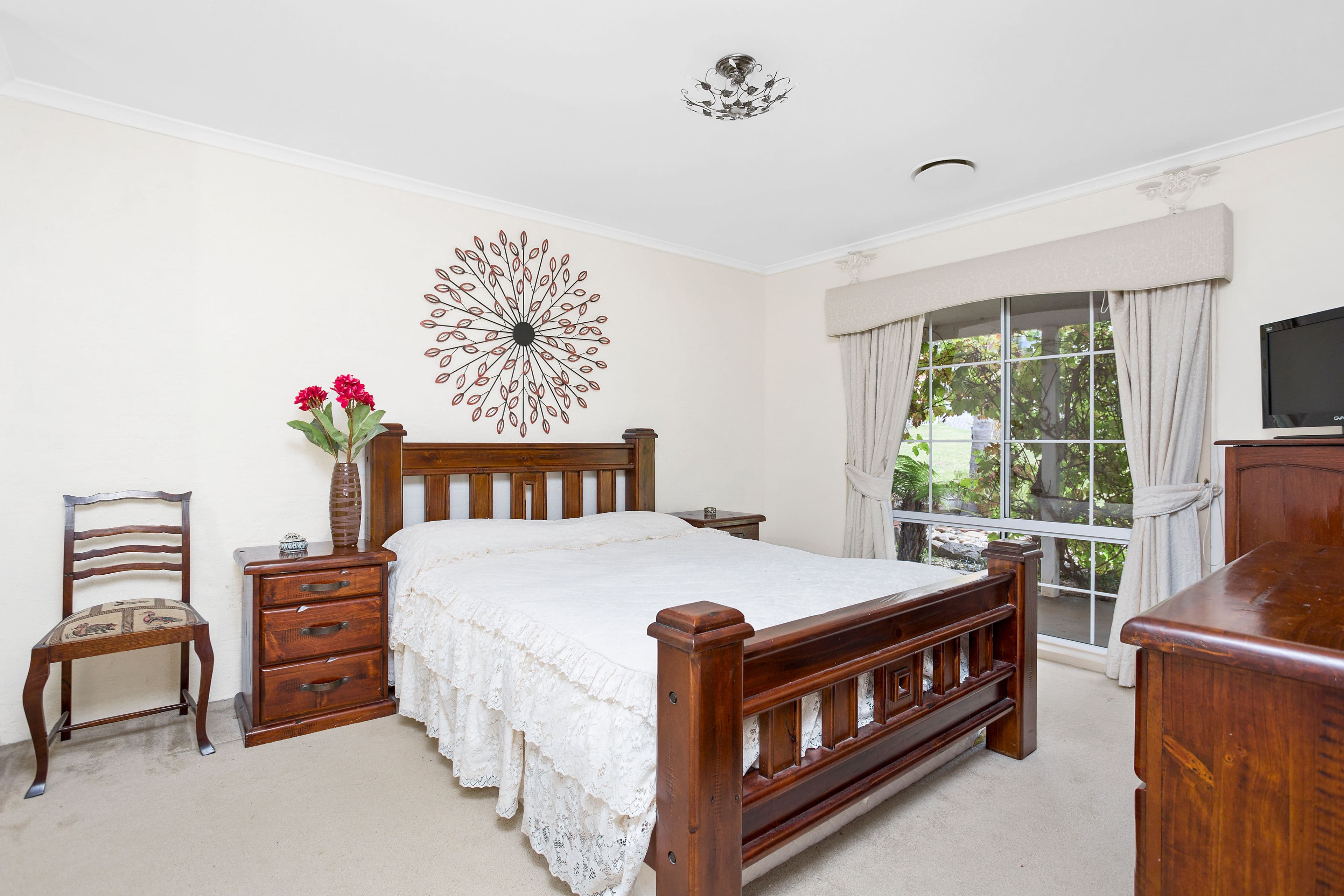 53 Laidlaw Street, Hamilton VIC 3300, Hamilton - Thumbnail 5