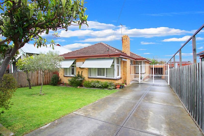 4 Connell Road, OAKLEIGH VIC 3166, Oakleigh - Image 1