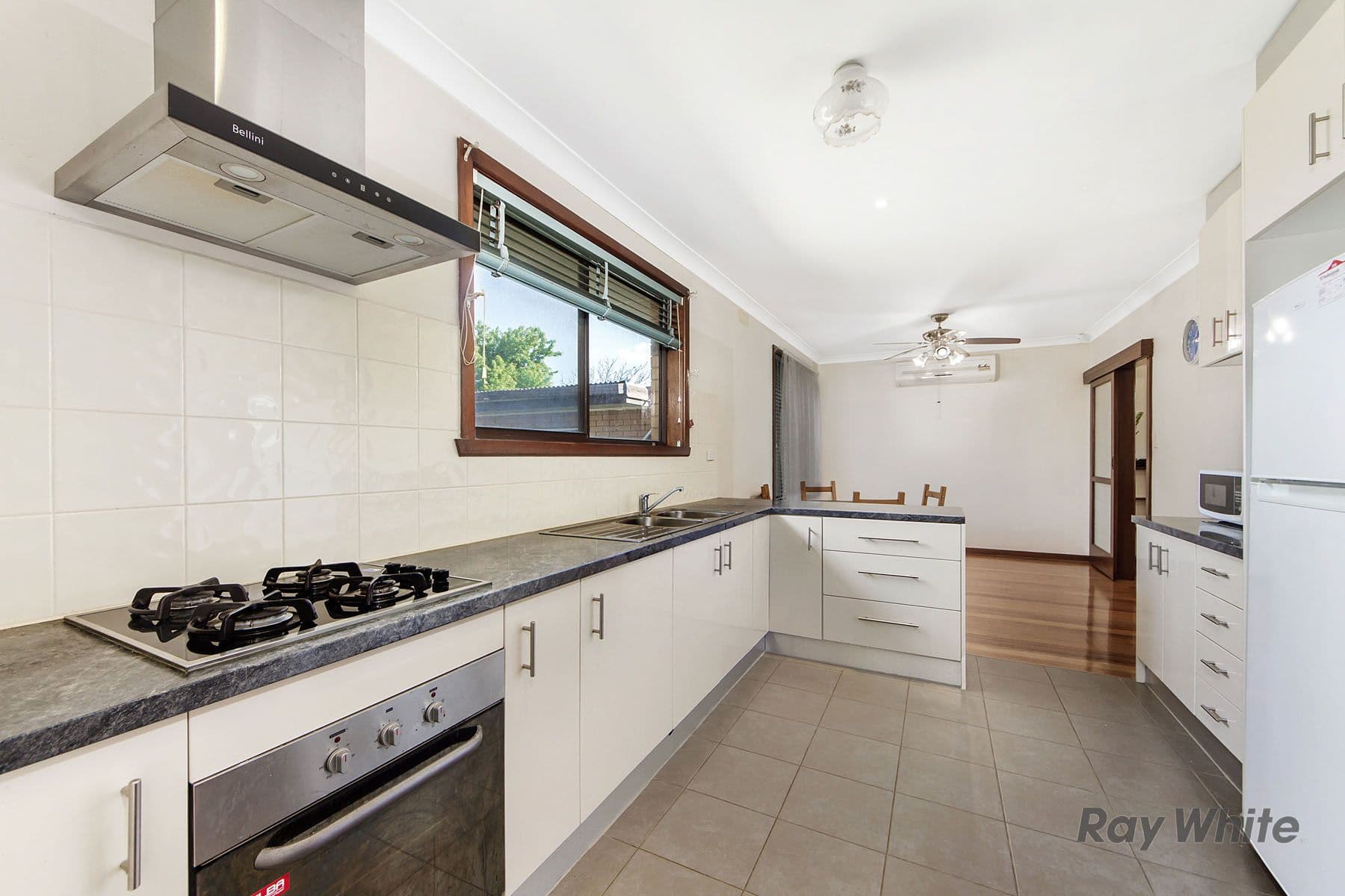13 Swansea Parade, St Albans VIC 3021, St Albans - Thumbnail 4