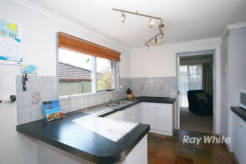 100 Toirram Crescent, CRANBOURNE NORTH VIC 3977, Cranbourne - Thumbnail 6
