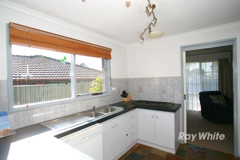 100 Toirram Crescent, CRANBOURNE NORTH VIC 3977, Cranbourne - Thumbnail 8