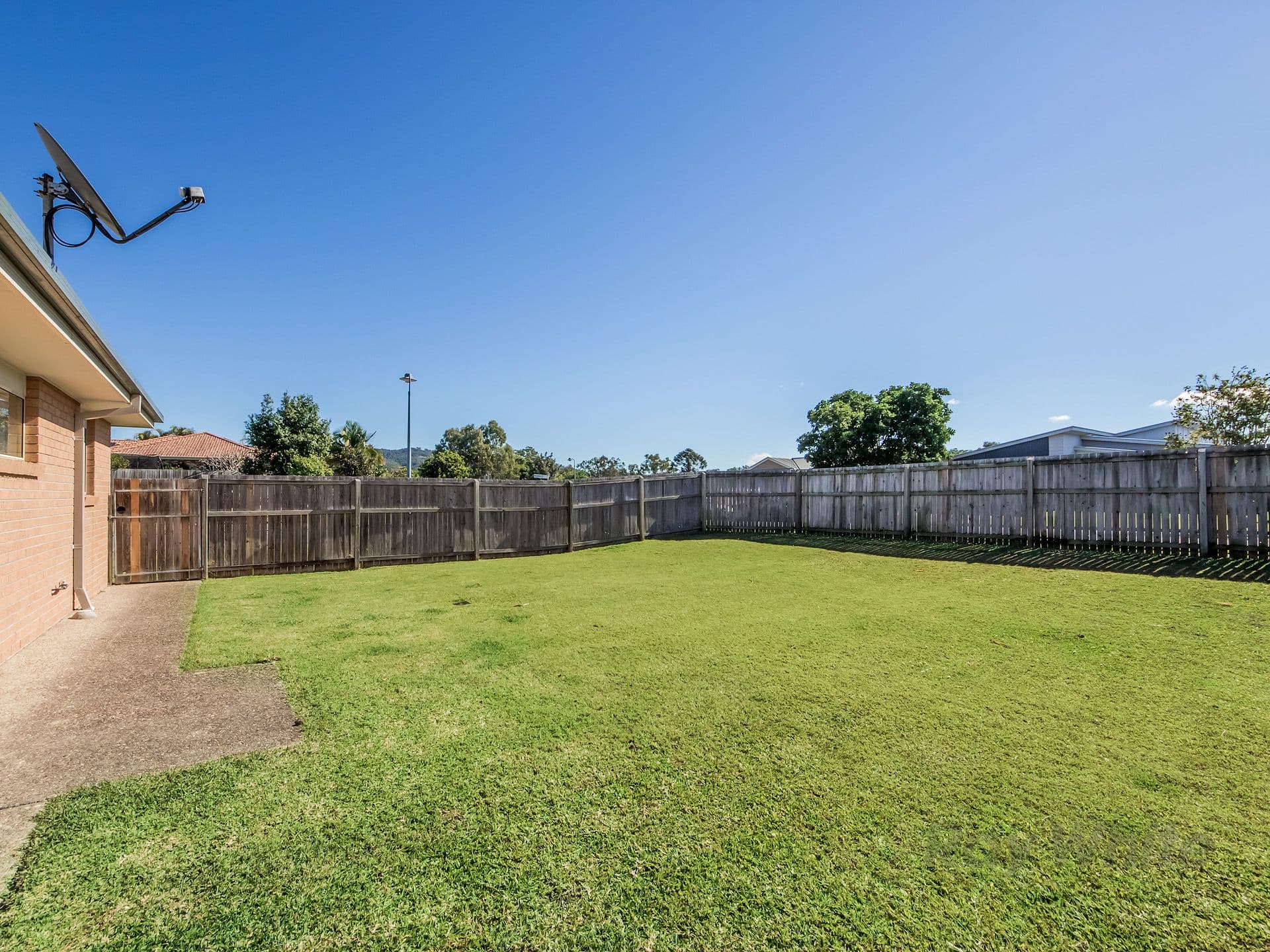 2 Rourke Street, Mudgeeraba QLD 4213, Mudgeeraba - Thumbnail 2