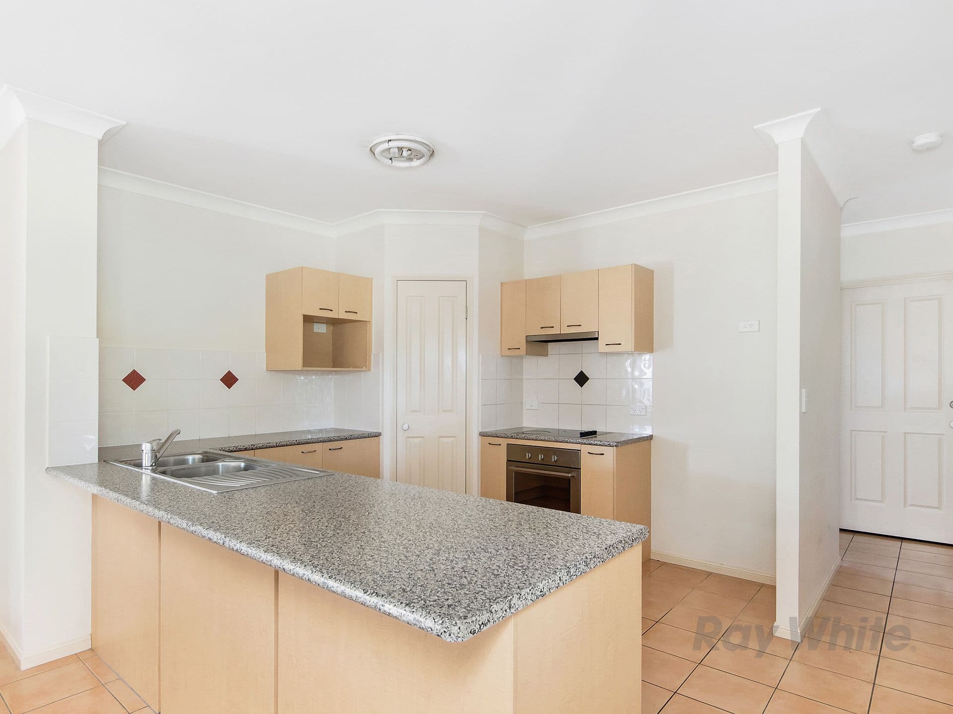 2 Rourke Street, Mudgeeraba QLD 4213, Mudgeeraba - Thumbnail 3
