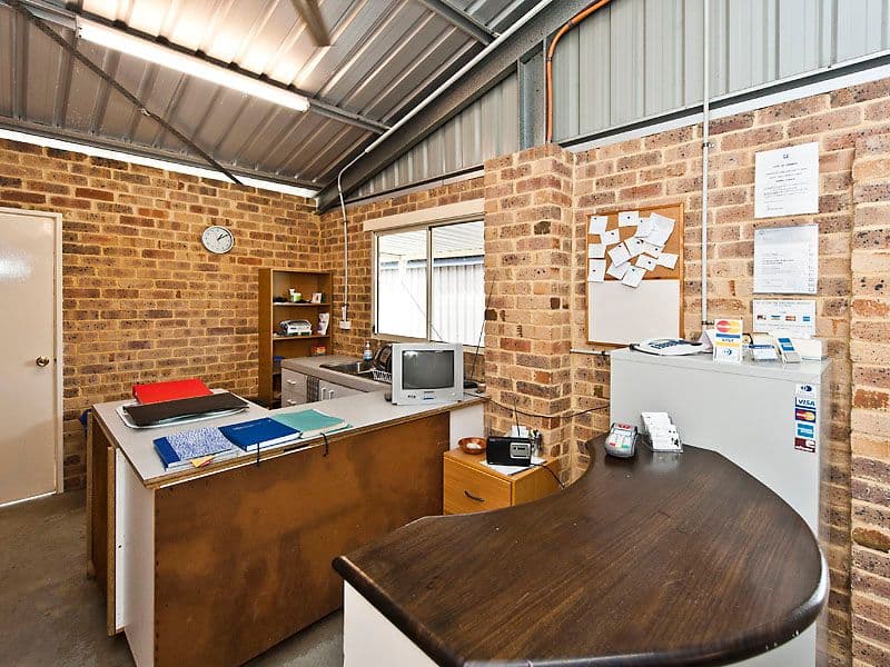 20 Fraser Road, CANNING VALE WA 6155, Canning Vale - Thumbnail 3