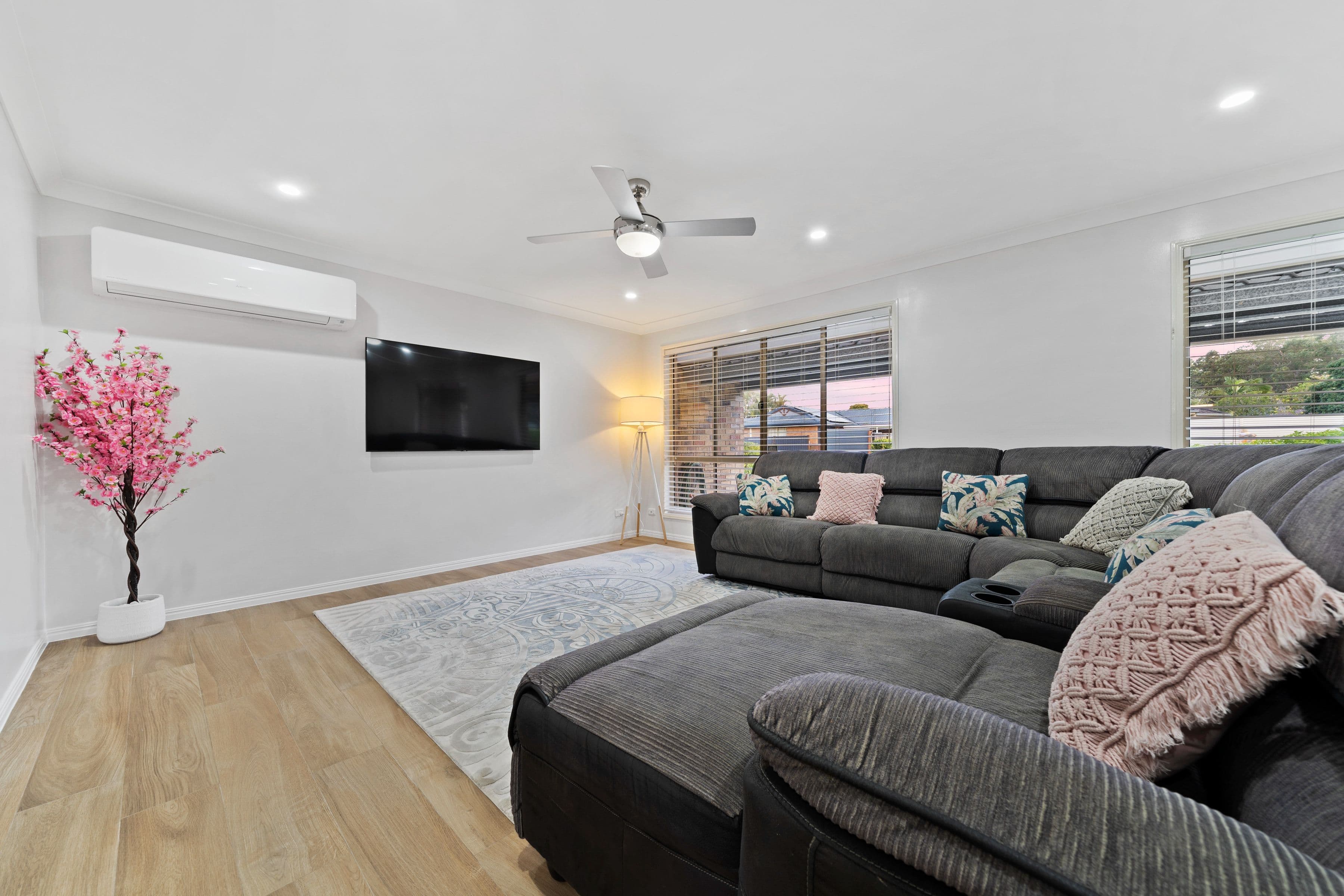 9 Murrumbidgee Street, Hillcrest QLD 4118, Hillcrest - Thumbnail 2