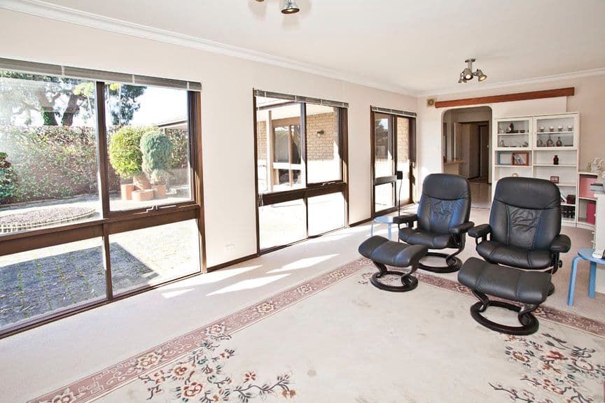 11 Amber Grove, MOUNT WAVERLEY VIC 3149, Mount Waverley - Thumbnail 4