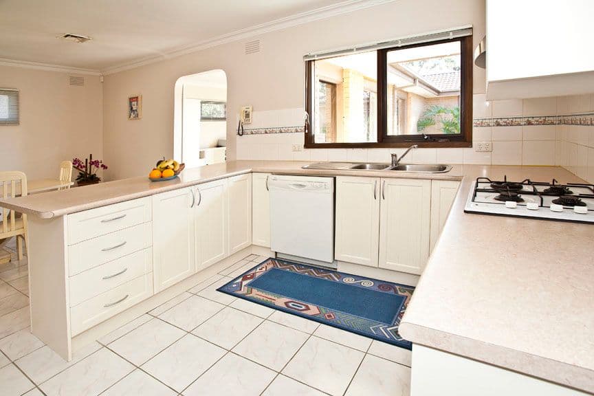 11 Amber Grove, MOUNT WAVERLEY VIC 3149, Mount Waverley - Thumbnail 6