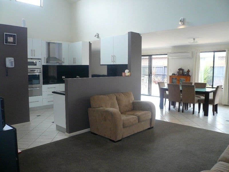 7 Clovis Court, ST LEONARDS TAS 7250, St Leonards - Thumbnail 3