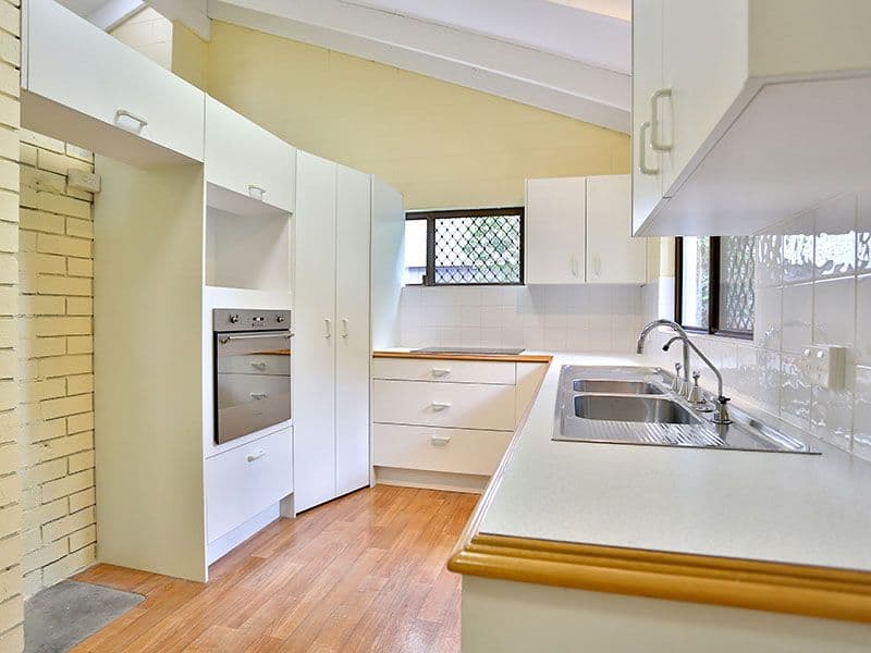 10 Tabulam Drive, Ferny Hills QLD 4055, Ferny Hills - Thumbnail 2