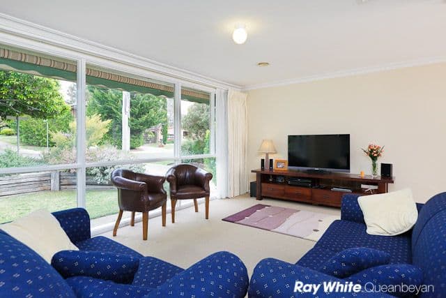 24 Woodger Parade, QUEANBEYAN NSW 2620, Queanbeyan - Thumbnail 3