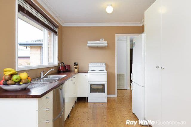 24 Woodger Parade, QUEANBEYAN NSW 2620, Queanbeyan - Thumbnail 5