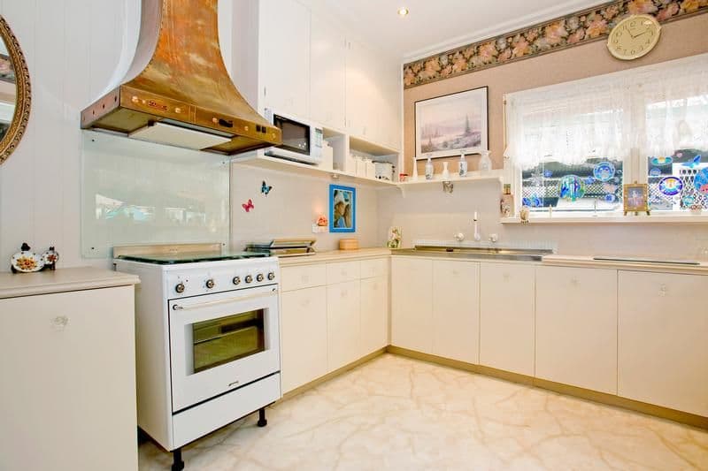 16 Rotella Avenue, CORIO VIC 3214, Corio - Thumbnail 4