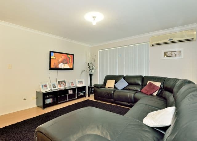13 Cherbourg Grove, PORT KENNEDY WA 6172, Port Kennedy - Thumbnail 2