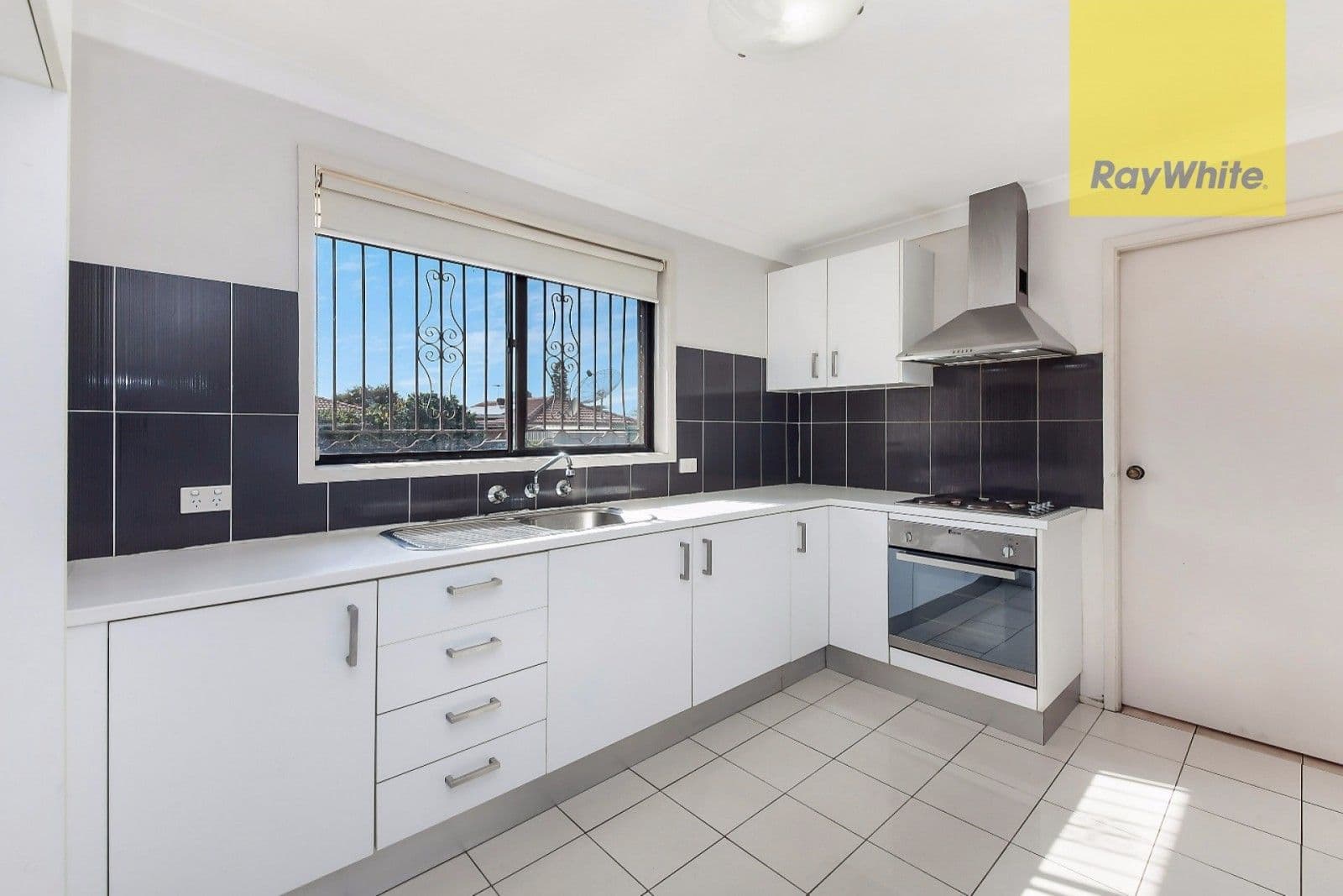 9/125 Raleigh Road, Maribyrnong VIC 3032, Maribyrnong - Thumbnail 3