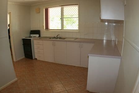 12 Durack Street, DAMPIER WA 6713, Dampier - Thumbnail 2