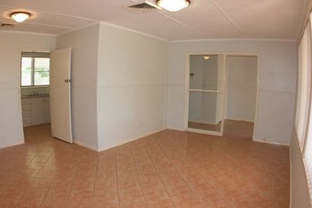 12 Durack Street, DAMPIER WA 6713, Dampier - Thumbnail 4