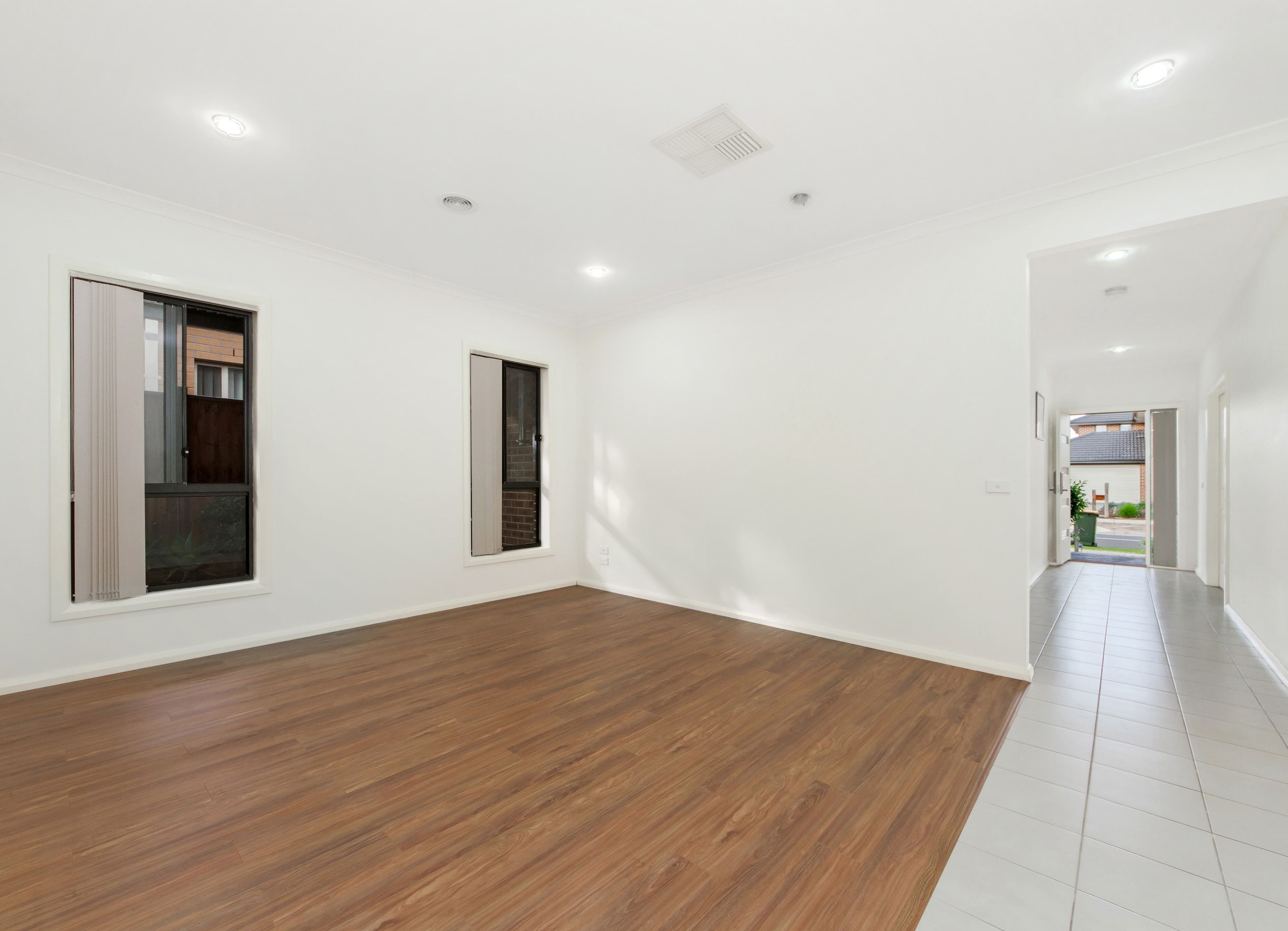 22 Old Course Crescent, Deer Park VIC 3023, Deer Park - Thumbnail 2