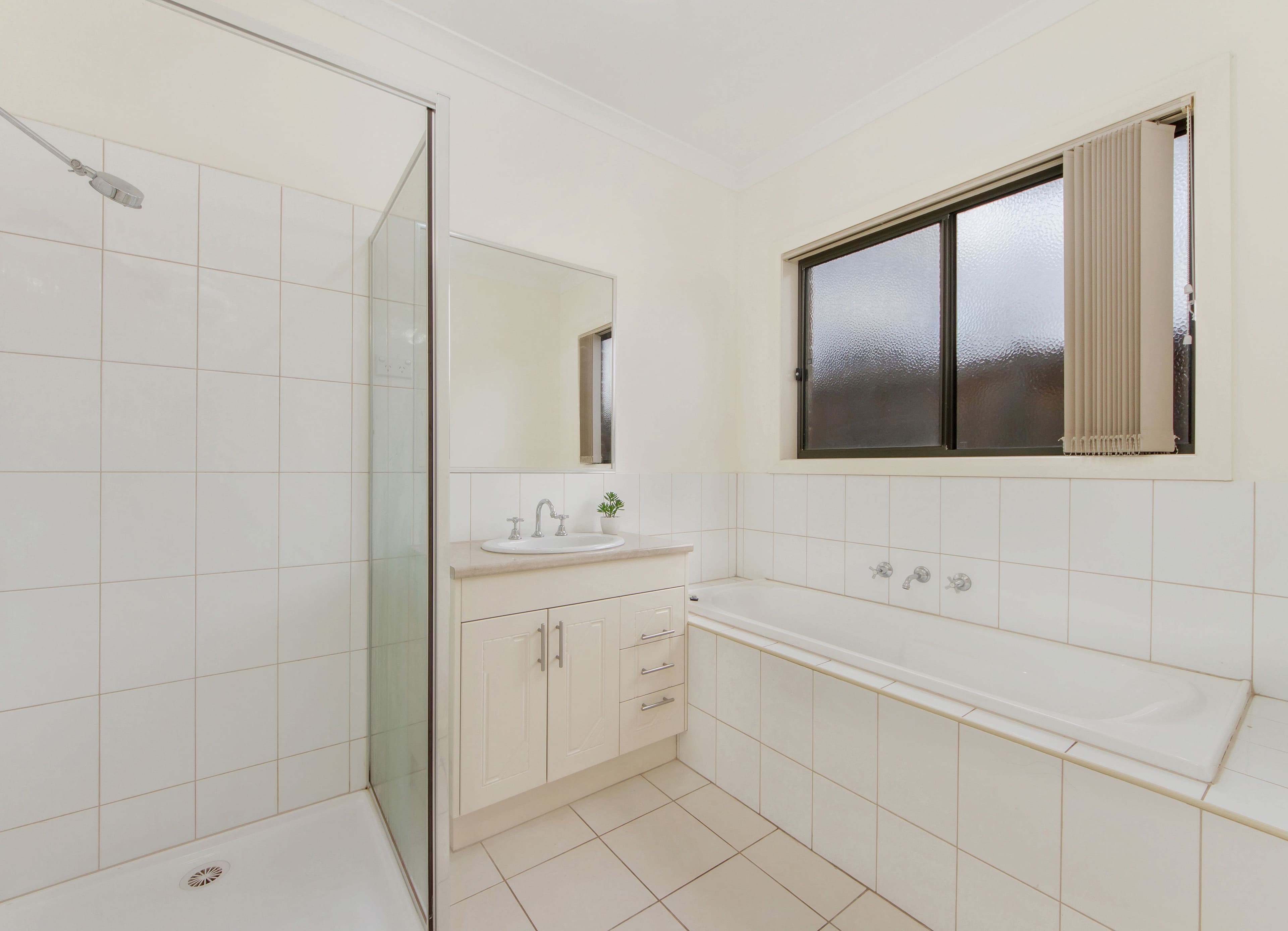 22 Old Course Crescent, Deer Park VIC 3023, Deer Park - Thumbnail 5