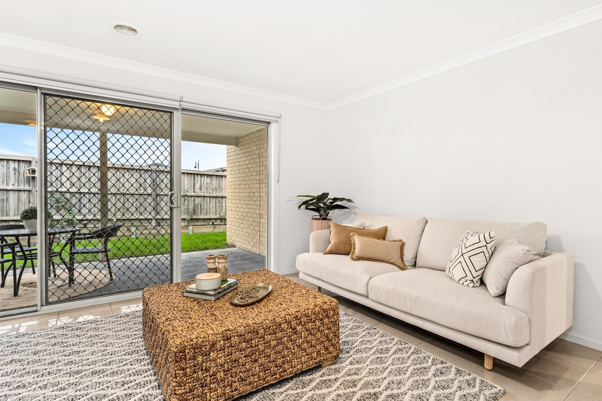 19 Cotswold Crescent, Officer VIC 3809, Officer - Thumbnail 8