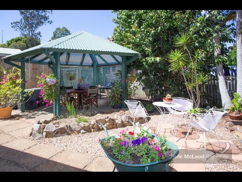4 Jessamine Court, KENMORE QLD 4069, Kenmore Hills - Thumbnail 2