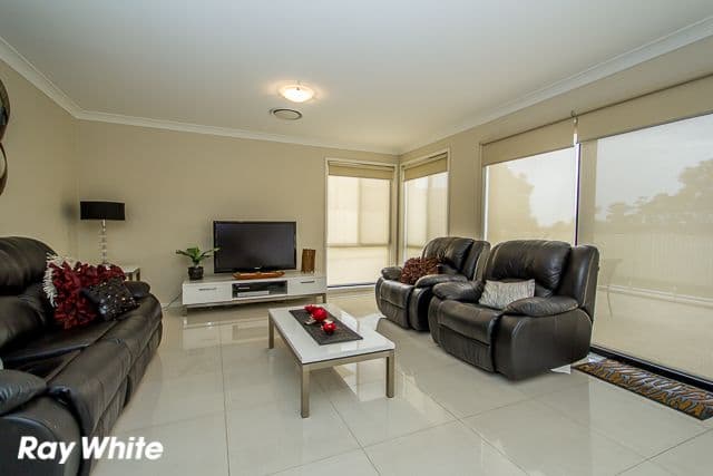 11a Maceri Place, EDENSOR PARK NSW 2176, Edensor Park - Thumbnail 7