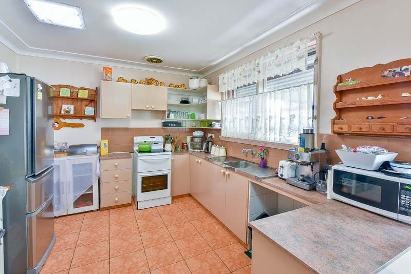 19 Gloucester Street, Macquarie Fields NSW 2564, Macquarie Fields - Thumbnail 3