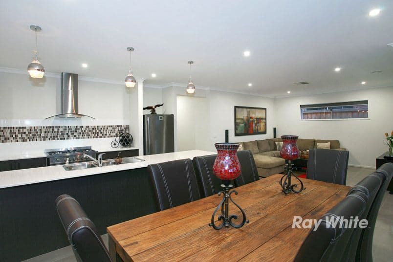 22 Bayley Place, CRANBOURNE WEST VIC 3977, Cranbourne West - Thumbnail 5