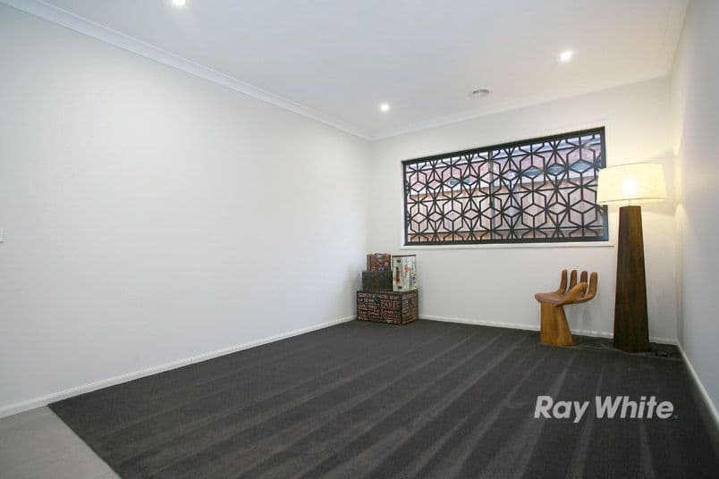 22 Bayley Place, CRANBOURNE WEST VIC 3977, Cranbourne West - Thumbnail 8