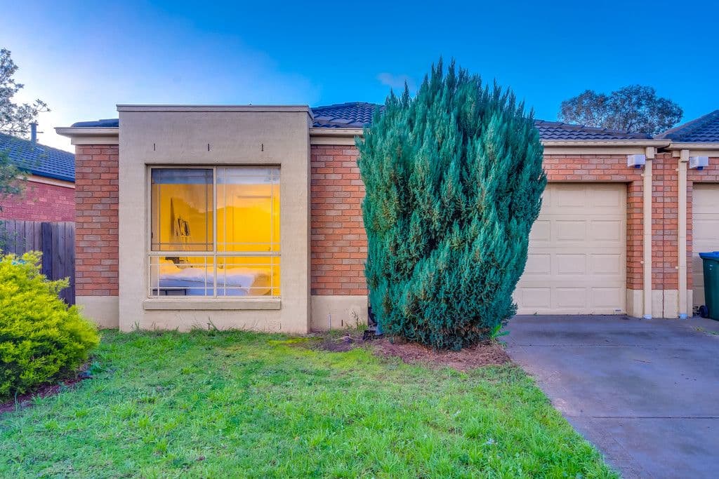 32 Ruby Place, Werribee VIC 3030, Werribee - Thumbnail 2