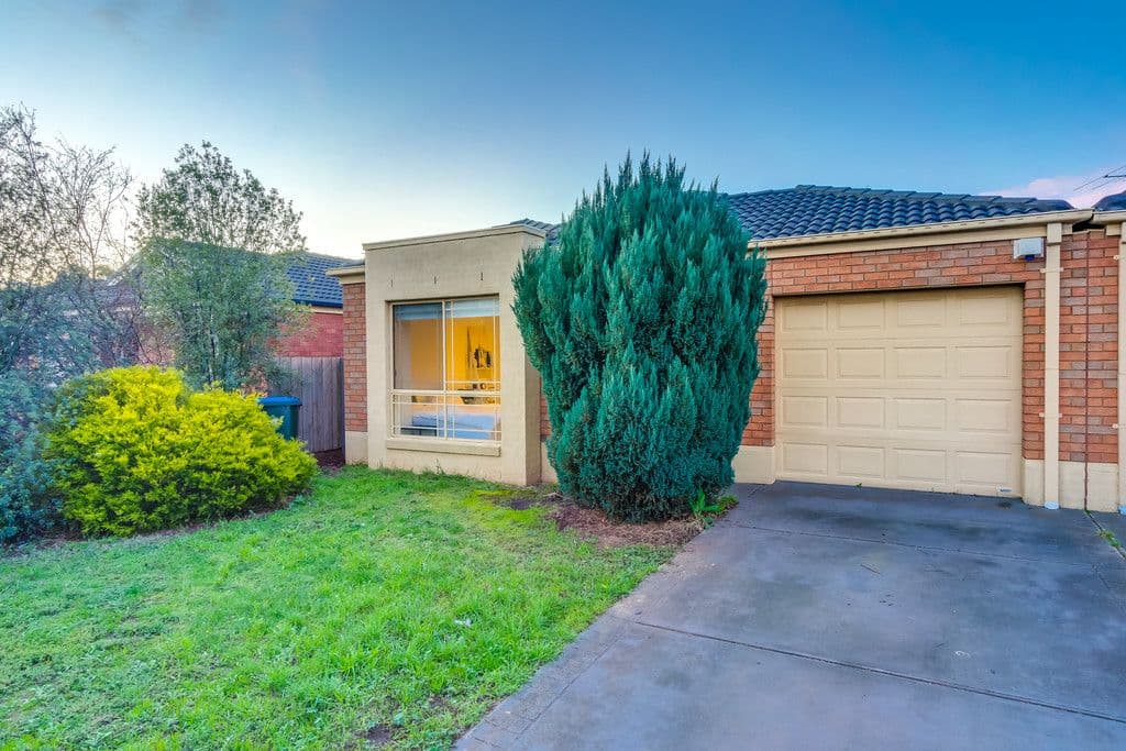 32 Ruby Place, Werribee VIC 3030, Werribee - Thumbnail 3