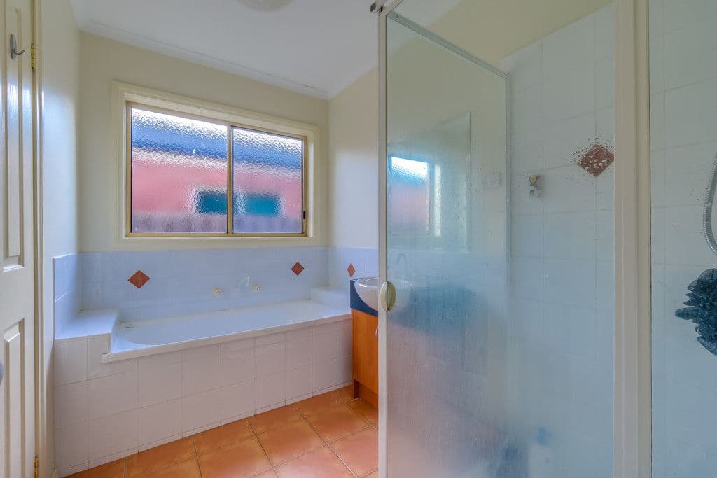 32 Ruby Place, Werribee VIC 3030, Werribee - Thumbnail 5