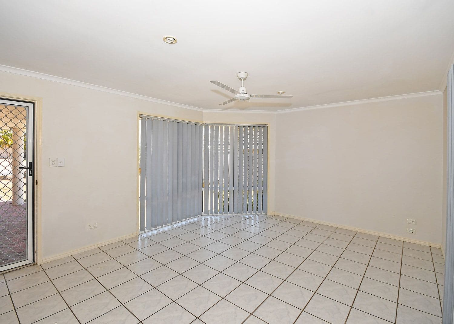 14 Ivybird Court, Torquay QLD 4655, Torquay - Thumbnail 4