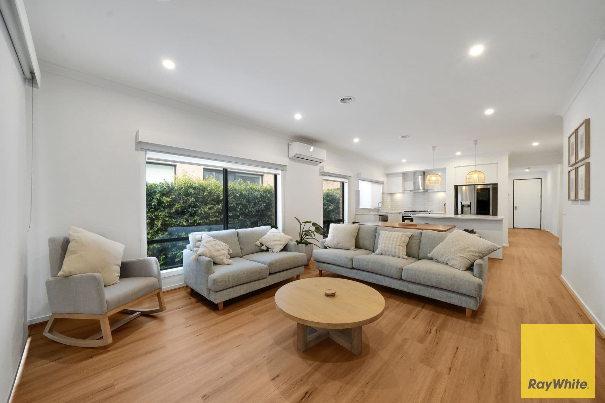 28 Burbidge Street, Truganina VIC 3029, Truganina - Thumbnail 7