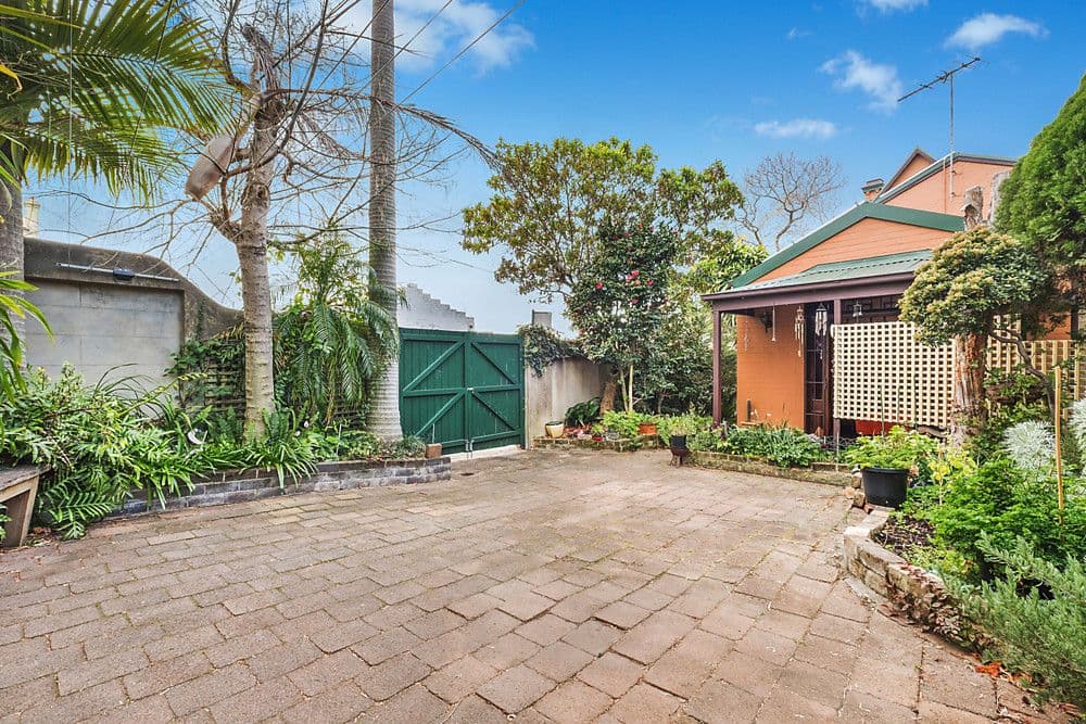 2 Railway Street, Petersham - Thumbnail 7