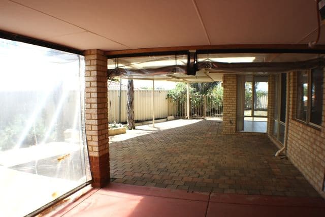 19 Brougham Crescent, ORELIA WA 6167, Orelia - Thumbnail 4