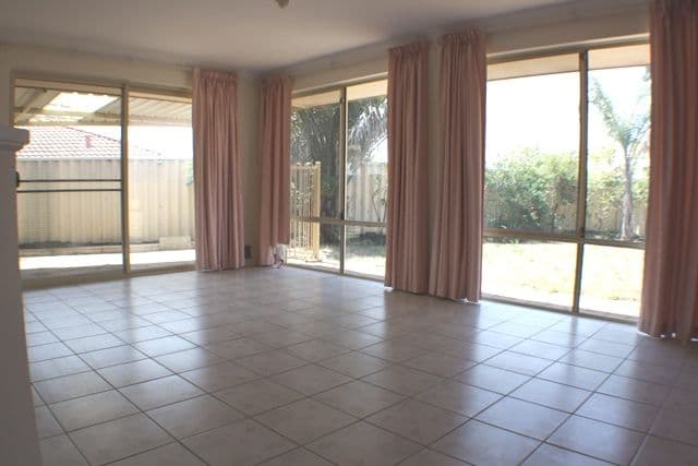 19 Brougham Crescent, ORELIA WA 6167, Orelia - Thumbnail 5