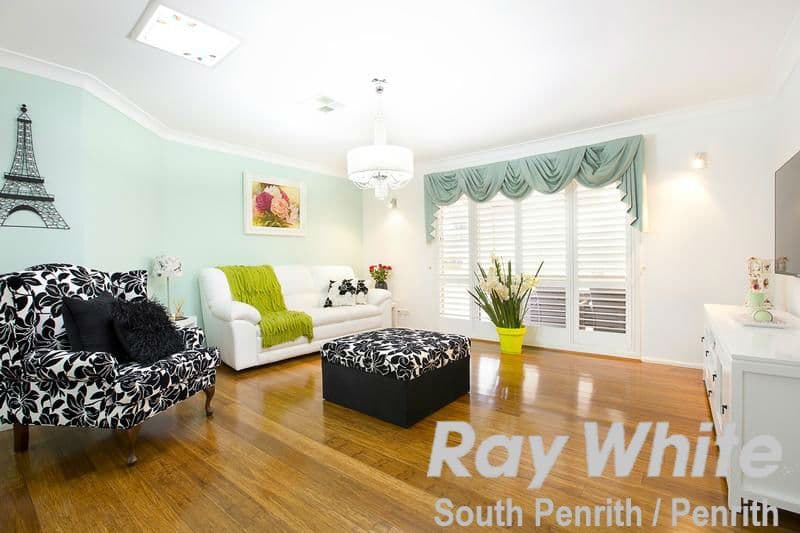 45 St Andrews Drive, Glenmore Park - Thumbnail 3