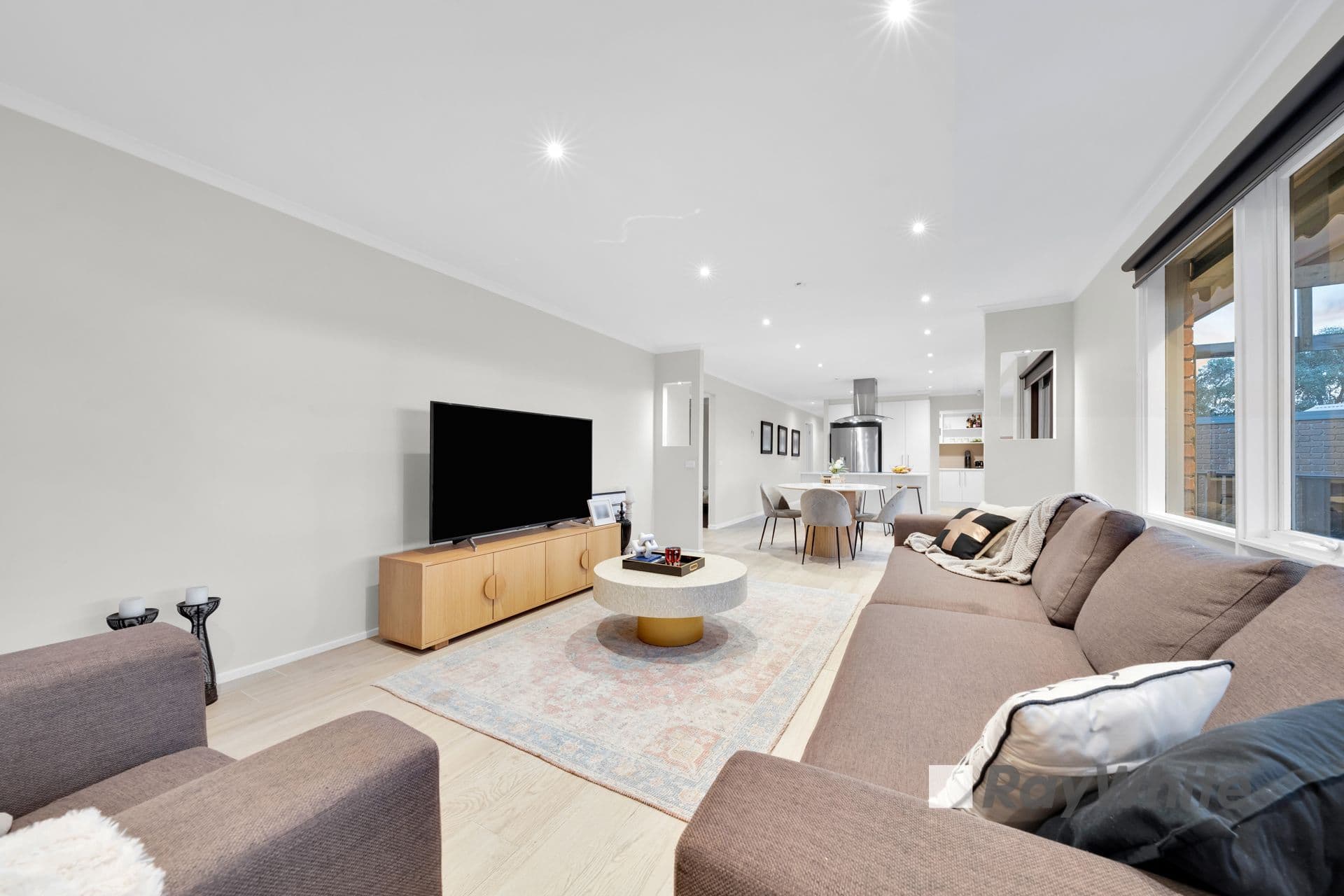 8 Diosma Court, Narre Warren VIC 3805, Narre Warren - Thumbnail 8
