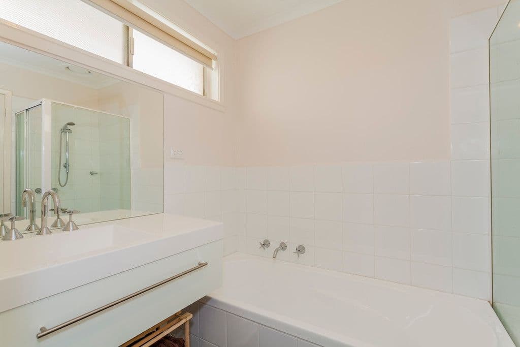 2 Kosciusko Avenue, CORIO VIC 3214, Corio - Thumbnail 5