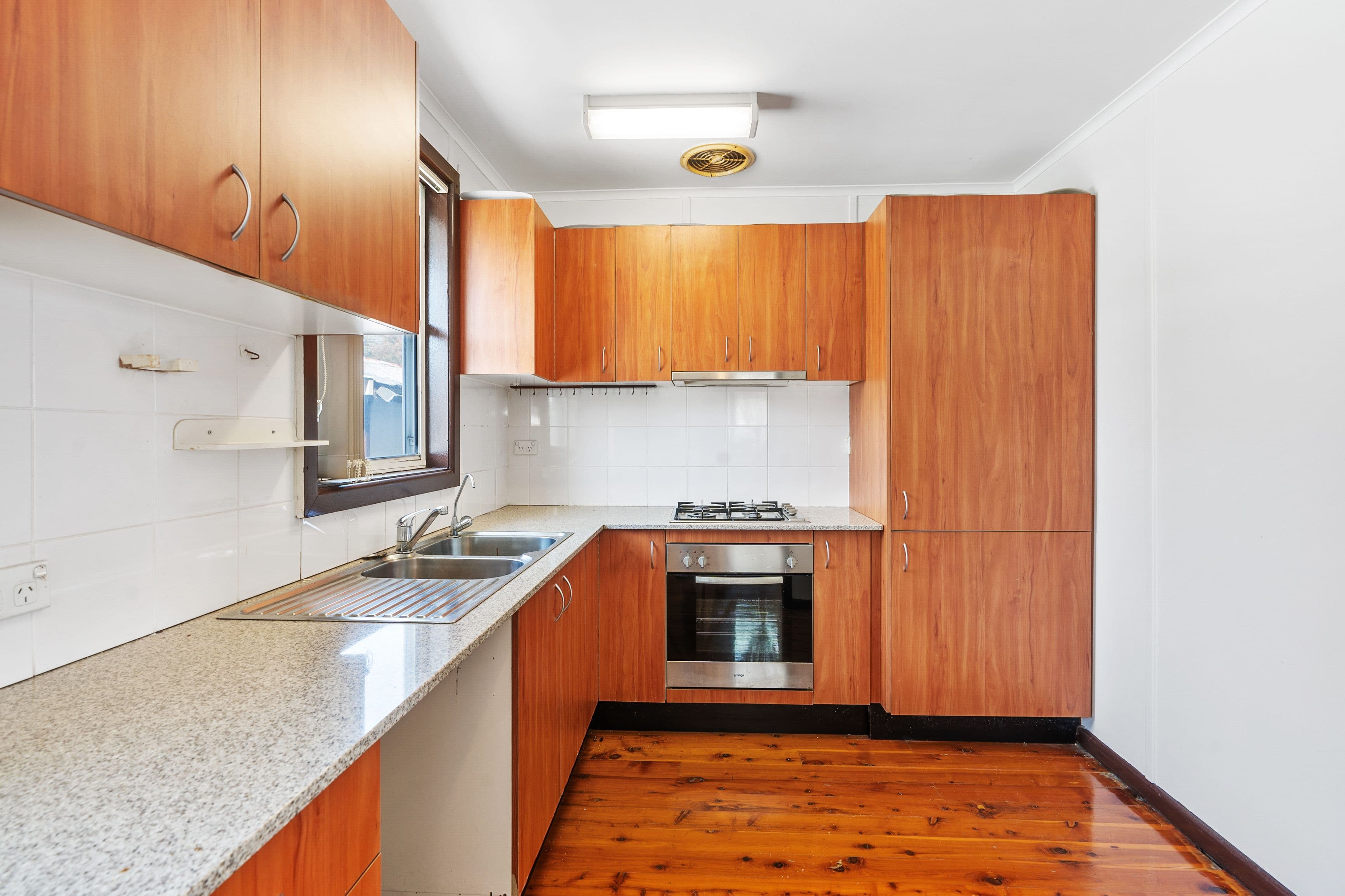 4 Batlow Street, Heckenberg NSW 2168, Heckenberg - Thumbnail 3