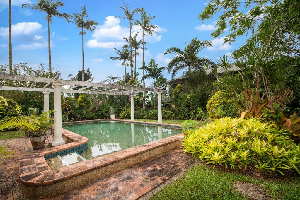 276 Palmerston Highway, Belvedere QLD 4860, Belvedere - Thumbnail 2