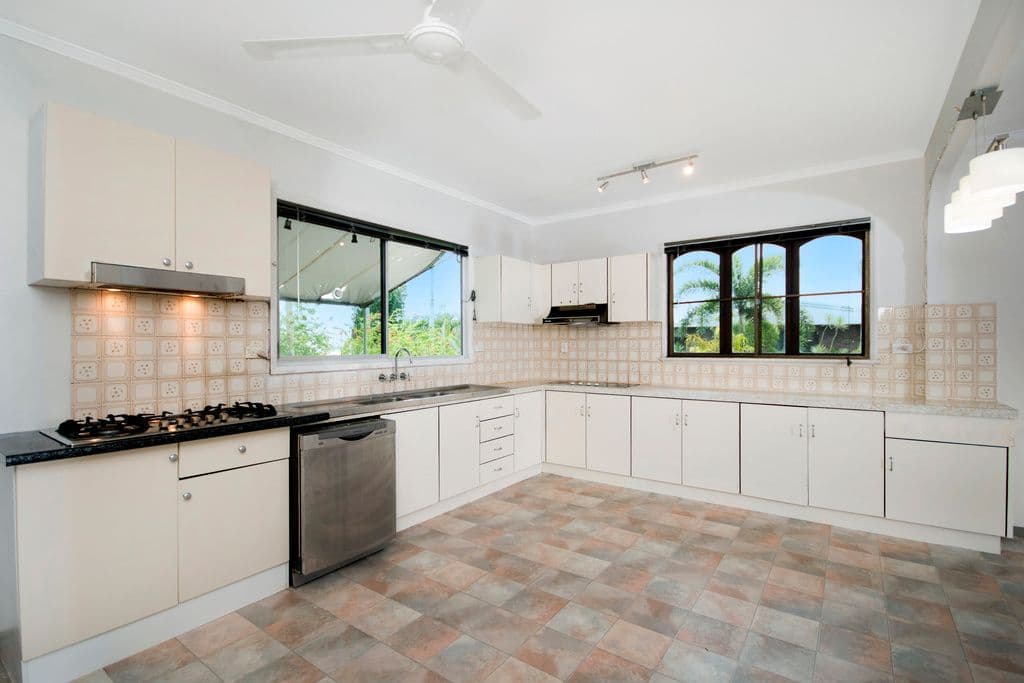 276 Palmerston Highway, Belvedere QLD 4860, Belvedere - Thumbnail 4