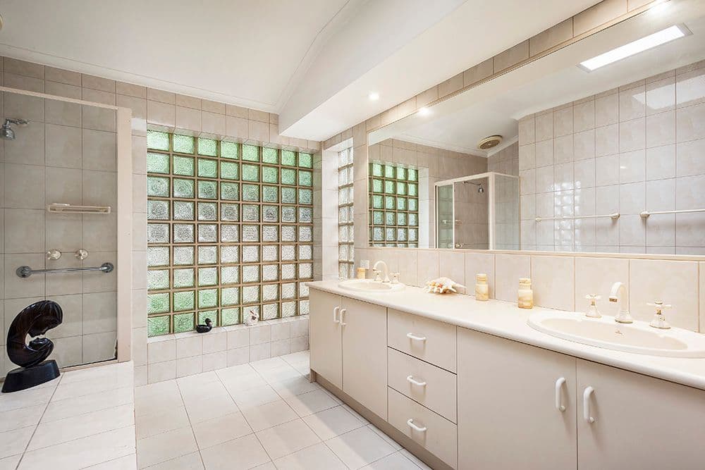 11 Harvell Court, DONCASTER VIC 3108, Doncaster - Thumbnail 7