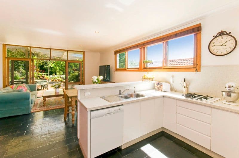 19 Farnell Street, CURL CURL NSW 2096, Curl Curl - Thumbnail 2