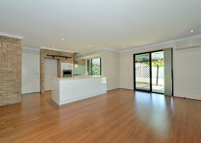 8 Neptune Place, WAIKIKI WA 6169, Waikiki - Thumbnail 6