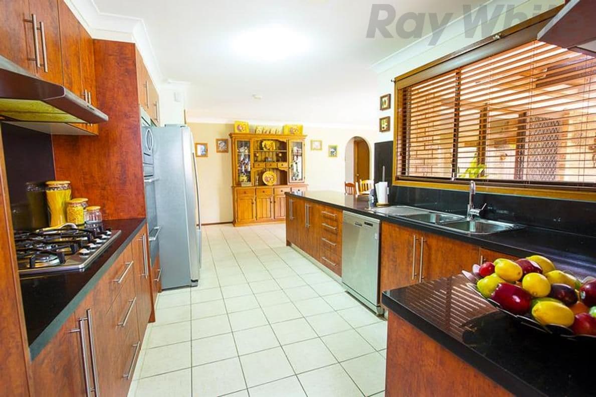 8 Daydream Crescent, HINCHINBROOK NSW 2168, Hinchinbrook - Thumbnail 4