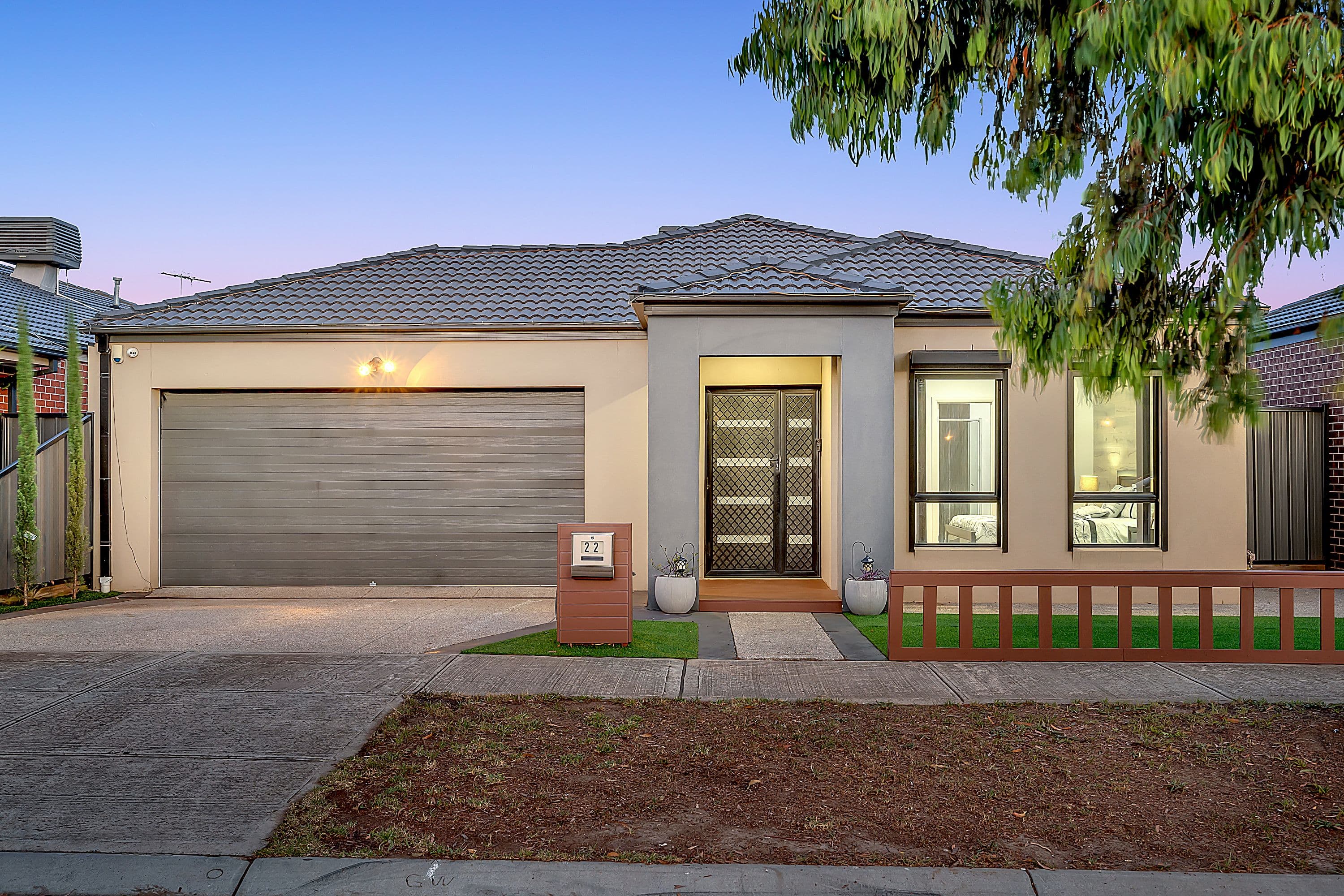 22 Clapham Way, Craigieburn VIC 3064, Craigieburn - Image 1