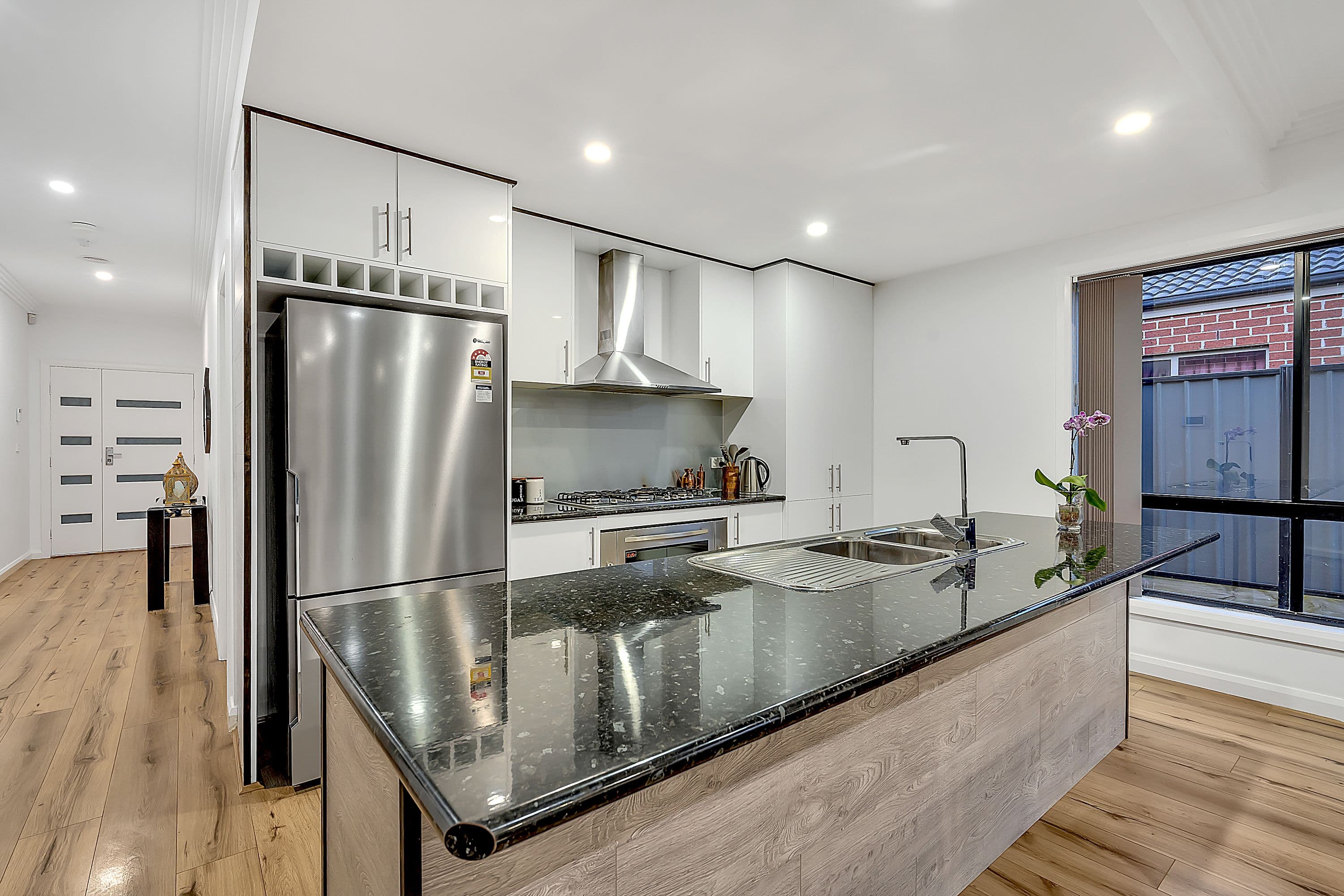 22 Clapham Way, Craigieburn VIC 3064, Craigieburn - Thumbnail 4